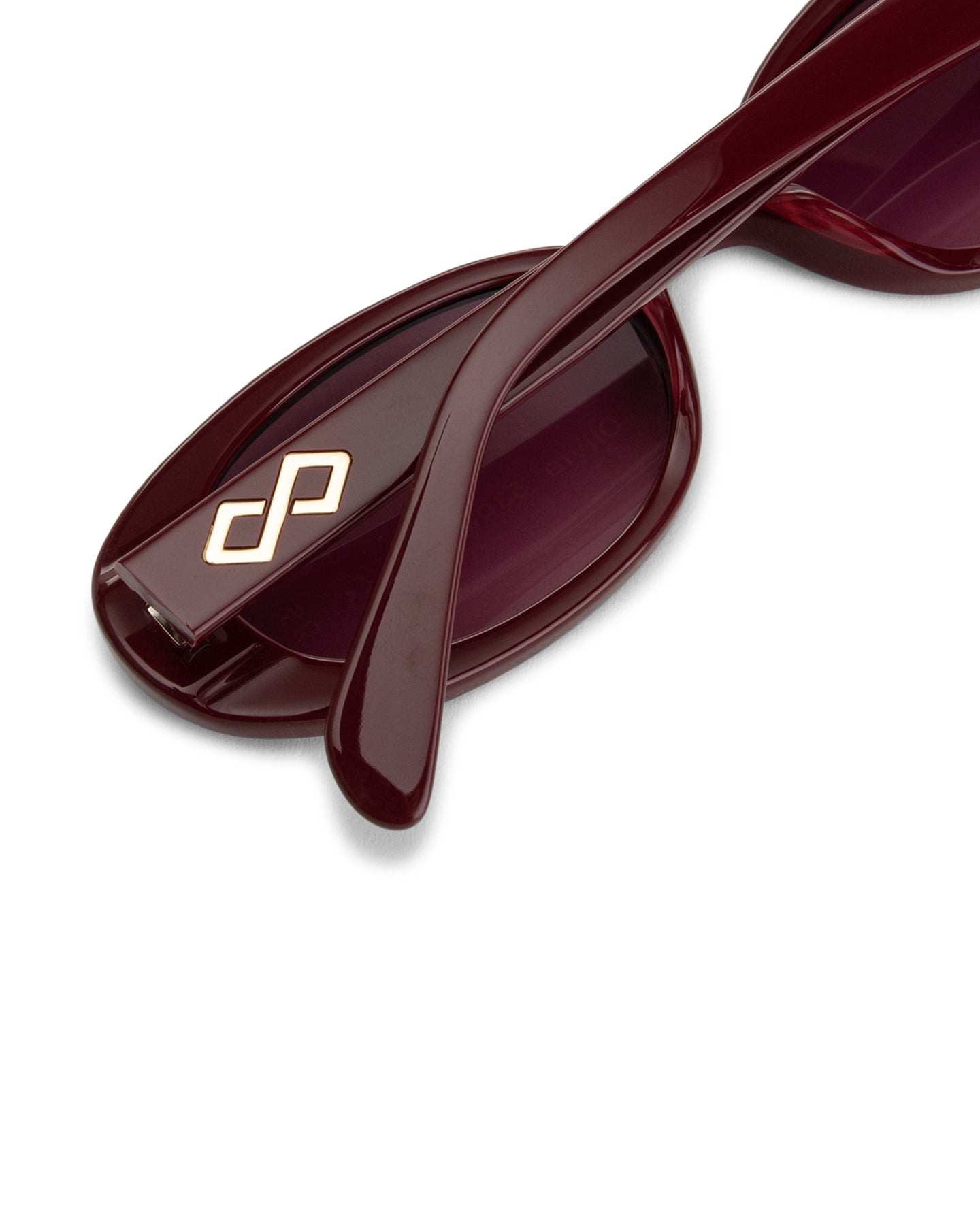 Get Women’s Sunglasses in Burgundy Colour – Shop Online in USA, UK, Canada & United Arab Emirates